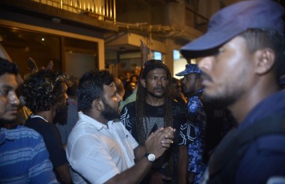ސިޔާސީ އިދިކޮޅު ބޭފުޅުން މިނިވަންކުރުން: މަހްލޫފް ވެސް ދޫކޮށްލައިފި