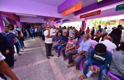 ވޯޓު ކިޔޫގައި އެތައް އިރެއް، އެކަމަކު އުފަލުން!