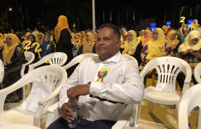 ހައުސިން މިނިސްޓްރީގެ ޑެޕިއުޓީ މިނިސްޓަރު ޒިޔާދު އިބޫއަށް ތާއީދު ކުރައްވައިފި