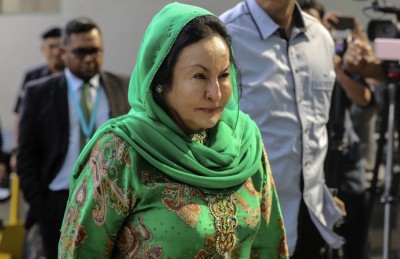 ކޮރަޕްޝަނުގެ ތުހުމަތުގައި ނަޖީބުގެ އަނބިކަނބަލުންނާ 13 ގަޑިއިރު ސުވާލުކޮށްފި