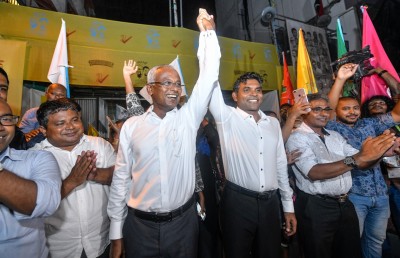 އިބޫ އިންޑިއާއަށް ވަޑައިގަތުމުގެ ދައުވަތު މޯދީ ދެއްވައިފި