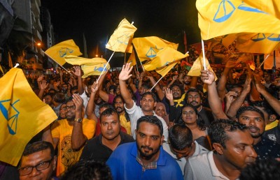 އިންތިޚާބު ވީމާ ވެސް ހަވާލު ނުކުރަންތޯ ތި އުޅުއްވަނީ؟