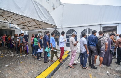 ފްލެޓަށް ފޯމު ހުށަހެޅުމުގެ ފަހު ދުވަސް، ދިގު ކިއޫއެއް