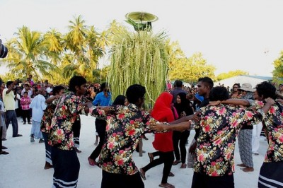 އޭރުގެ އެމަޖާ އީދު މިއަދު ކޮފީއަކަށް!
