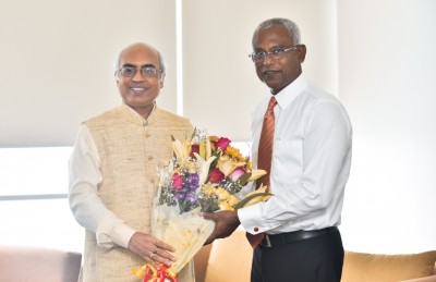 އިބޫ، އިންޑިއާގެ ސަފީރާ ބައްދަލުކުރައްވައިފި