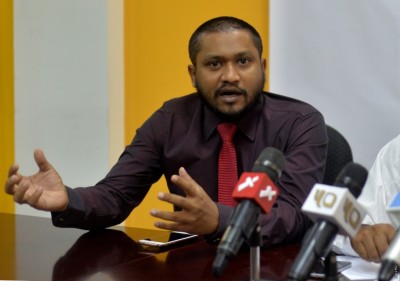 މޭޑޭ މުޒާހަރާގެ ތެރެއަށް ޕިކަޕް ވެއްދި ގޮތް އަދި ތިލަވެގެންދާނެ: އެމްޔޫއޯ