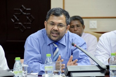 ކުއްލި އާލާސްކަންފުޅެއްގައި މިނިސްޓަރު ޒަމީރު ލަންކާ ހޮސްޕިޓަލުގެ އައިސީޔޫގައި