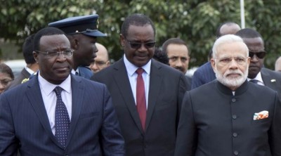 އިގްތިސާދީ ފައިދާތައް ހާސިލް ކުރުމަށް ޓަކައި އެފްރިކާގެ ދޮރުގައި އިންޑިއާ ޓަކިދެނީ