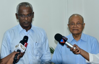 އިބޫ، ރައީސް ޔާމީނަށް: ގައުމު ހަލަބޮލިނުކޮށް ފަހަތަށް ޖެހިވަޑައިގަންނަވާ