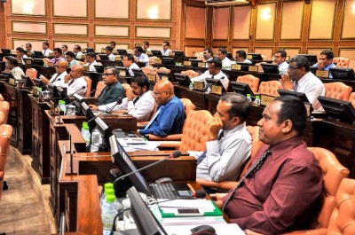ކައުންސިލުތަކުގެ އުމުރު ފަސް އަހަރަށް ބަދަލު ކުރަން ހުށަހަޅައިފި