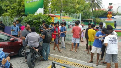 ޕޮކެމޮންއާ އެކު ކަންނެތްކަން ފިލުވައި މައިދާންތައް ފުރާލައިފި!