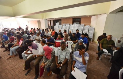 ގޯތި ވިއްކަން ދެ ފޯމެއް، އެއް ފޯމުގައި، ކައިވެނިކޮށްގެން އުޅުން ޝަރުތެއް ނޫން!