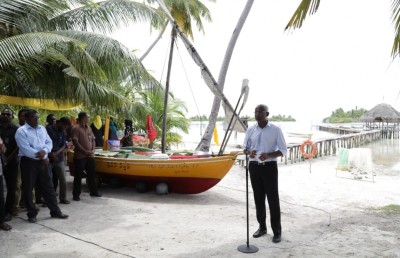 އަތޮޅުތެރޭ ރައީސެއް: ތަފާތުކުރުން މާޒީއަށް!