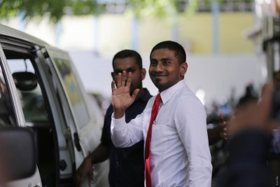 ދިފާއުގައި މަހުލޫފު ހުށަހެޅި ހެކިބަސް ނުނަގަން ކޯޓުން ނިންމައިފި