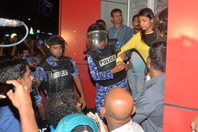 ގަދަކަމުން ރޮޒައިނާ ގޯޅިއަކަށް ވައްދަން ފުލުހުން މަސައްކަތްކުރިކަމަށް ބުނާ މައްސަލަ އެޗްއާރުސީއެމަށް