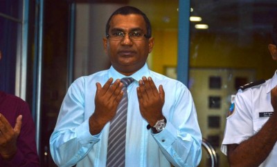 މަސައްކަތުގައި ސާބިތުވެ ދެމިތިބުމަށް ކަސްޓަމްސްގެ މުވައްޒަފުންނަށް އިލްތިމާސް ކުރައްވައިފި