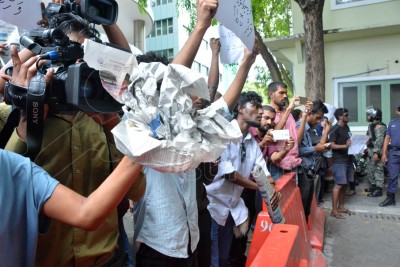 ހިޔާލުފާޅުކުރުމަށް ގޮންޖެހުންތަކެއް