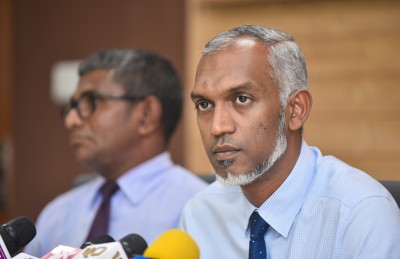 މިނިސްޓްރީގެ މުވައްޒަފުންނަށް މަގުމަތިން ދަނީ ބިރު ދައްކަމުން: މުއިއްޒު