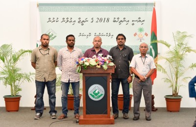އީސީގެ ތިން މެމްބަރަކު ރާއްޖެ ވަޑައިގެންފި