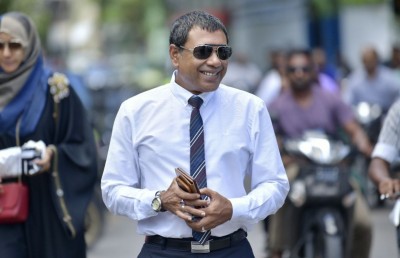 އަނގޮޓި ގެނައީ ޝަރީފް: ވަކީލުން، ސިއްރު ހެއްކާ މެދު ގޮތެއް ނިންމުން މާދަމާ ހެނދުނު