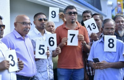 އަނގޮޓި ގެނައީ ޝަރީފް: ވަކީލުން، ސިއްރު ހެއްކާ މެދު ގޮތެއް ނިންމުން މާދަމާ ހެނދުނު