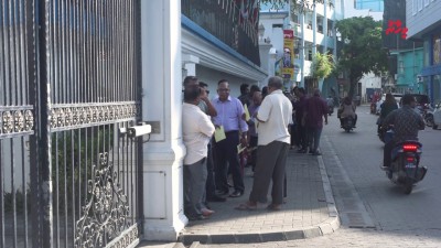 އަނގޮޓި ގެނައީ ޝަރީފް: ވަކީލުން، ސިއްރު ހެއްކާ މެދު ގޮތެއް ނިންމުން މާދަމާ ހެނދުނު