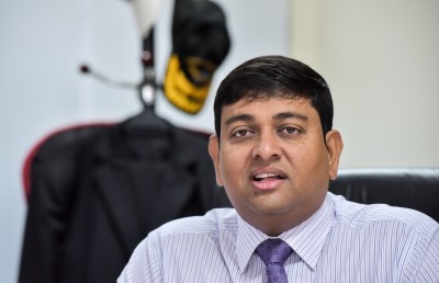 ފިނޑިއެއްގެ ގޮތުގައި ރާއްޖެ ދޫކޮށް ދާކަށް ނޫޅެން: ޝައިނީ