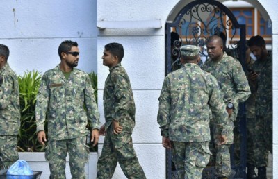 އަނގޮޓި ގެނައީ ޝަރީފް: ވަކީލުން، ސިއްރު ހެއްކާ މެދު ގޮތެއް ނިންމުން މާދަމާ ހެނދުނު