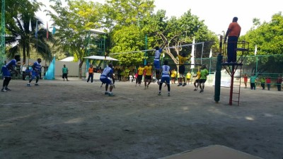 ޒޯން ހަތަރެއްގެ ފުރަތަމަ މެޗު ފަސޭހަކަމާއެކު ހޮލިޑޭ އައިލެންޑް ބަލިކޮށް، ސަން އައިލެންޑުން ހޯދައިފި