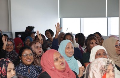 އަންހެން ވިޔަފާރިވެރިންގެ ޝަކުވާތައް އިބޫ އަށް