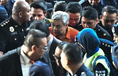 ނަޖީބުގެ ނައިބުގެ މައްޗަށް 26 މިލިއަން ޑޮލަރުގެ ކޮރަޕްޝަން މައްސަލައެއް