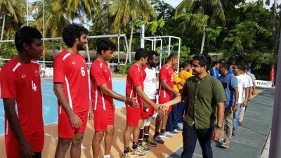 ހޮލިޑޭ އައިލެންޑް ބަލިކޮށް، ސަން އައިލެންޑުން ޒޯން ހަތަރެއްގެ ޗެމްޕިއަންކަން ހޯދައިފި
