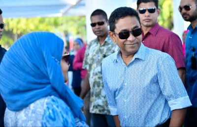 ބޮޑު ދެ ހުށަހެޅުމުގައި ސޮއިކުރުމަކީ ރައީސް ޔާމީނާ ދެކޮޅުވުމެއް ނޫން: މެމްބަރުން