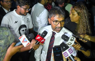 އުއްތަމަ ފަނޑިޔާރުގެ ވަރުގަދަ ސުވާލުތަކެއް އީސީގެ ވަކީލުންނަށް!