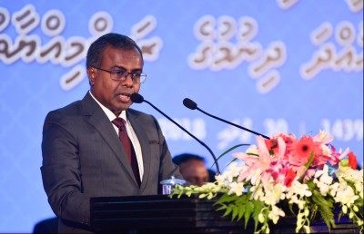 ޝަރުއީ ނިޒާމަކީ ޕަޕެޓެއް ނޫން ކަމަށް ވިދާޅުވާ ޓްވީޓެއް އުއްތަމަ ފަނޑިޔާރު ރީ ޓްވީޓް ކުރައްވައިފި