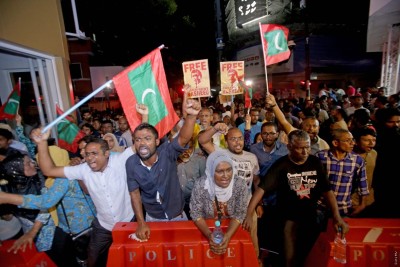 މާލޭގައި މުޒާހަރާ ކުރުމަށް ފުލުހުންގެ ހުއްދަ ނަގަން ޖެހޭ ގޮތަށް ކޮމެޓީން ފާސްކޮށްފި