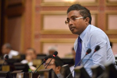 މުޒާހަރާ ކުރުމަށް ފުލުހުންގެ ހުއްދަ ނަގަން ޖެހޭ ގޮތަށް ހުށަހެޅި އިސްލާހު ބަލައިގެންފި