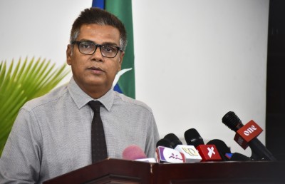 ހަވާލު ކުރި މަސައްކަތަކީ ރިޔާސަތުގެ ވަށައިގެން ފެންސް ޖެހުން އެކަނި: މޫސަ