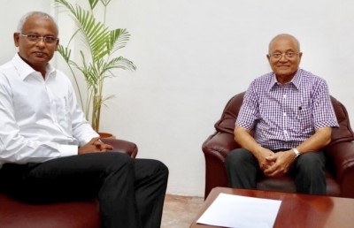 އިބޫ، އަނެއްކާވެސް މައުމޫންއާ ބައްދަލުކުރައްވައިފި