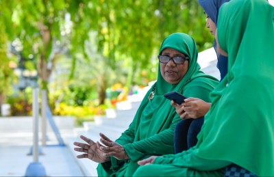އިސްލާމީ މަރުކަޒު ޗާލުކޮށްދޭ އަންހެންވެރިން