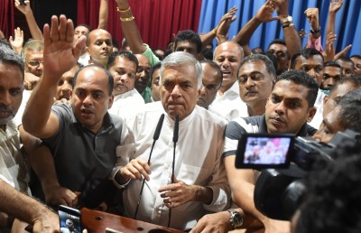 ބޮޑުވަޒީރުގެ ގެކޮޅުން ނުކުންނެވުމަށް ރަނިލް އަށް މުހުލަތެއް ދީފި