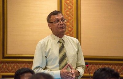އިބޫ ހުވާކުރައްވާނެ ދުވަހަކާ މެދު މަޖިލީހުގައި ހޫނު ބަހުސްތަކެއް!