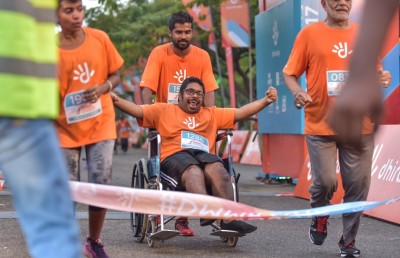 މިއަދުގެ ދުވުމުގެ އީދު، ދިރާގާ އެކު އެތައް ހާސް ބަޔަކު