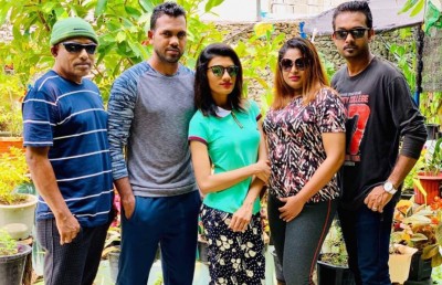 "ކާކު؟" އާ އެކު މާއެނބޫ ކުޅުދުއްފުށީގައި