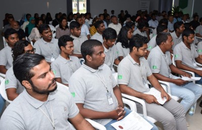 ޓިވެކުގެ ފުރަތަމަ ބެޗުން 44 ދަރިވަރަކު ގްރެޖުއޭޓް ވެއްޖެ