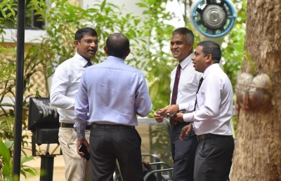 މަޖިލީހުގެ އިމްތިޔާޒްގެ ގާނޫނު އުވައިލަން ހުށަހަޅަނީ