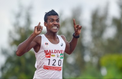 ތިން ރަން މެޑެއްޔާ އެކު އެއް ވަނަ އެތުލީޓަކީ ފަޒީލް!