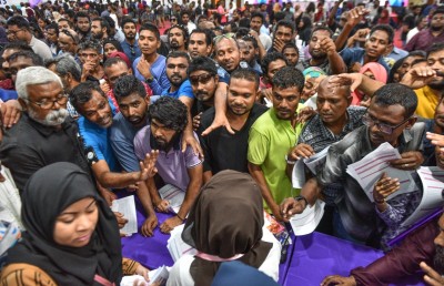ޒިންމާ ކުރުވެން ވާނެ! ޒިންމާ އުފުލަން ވެސް ޖެހޭނެ!
