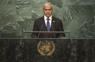 ޖިންސީ ފުރައްސާރައިގެ ތުހުމަތު ކުރެވެނީ މިނިސްޓަރު އާސިމަށް، އިސްތިއުފާ ދެއްވާ: މުންދު