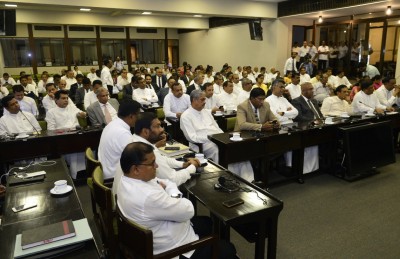 ލަންކާ ޕާލަމެންޓުގެ ބައްދަލުވުމެއް ބުދަ ދުވަހު ބޭއްވޭތޯ ބަލަނީ